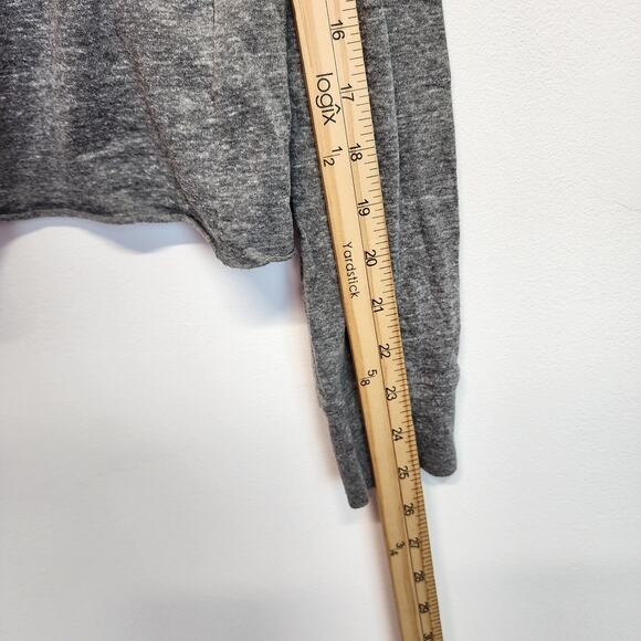 Daydreamer Def Leppard Graphic Oversized T-shirt Size XS Gray Long Sleeve Rock - Picture 7 of 11